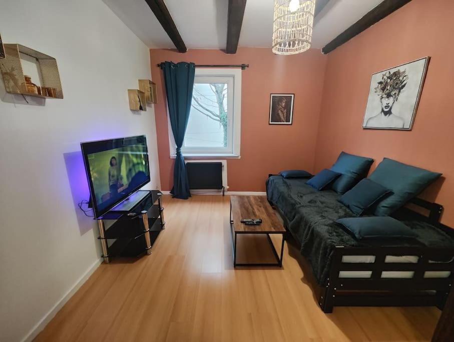 Comfortable T2 Apartment In Neudorf, Strasbourg Kültér fotó